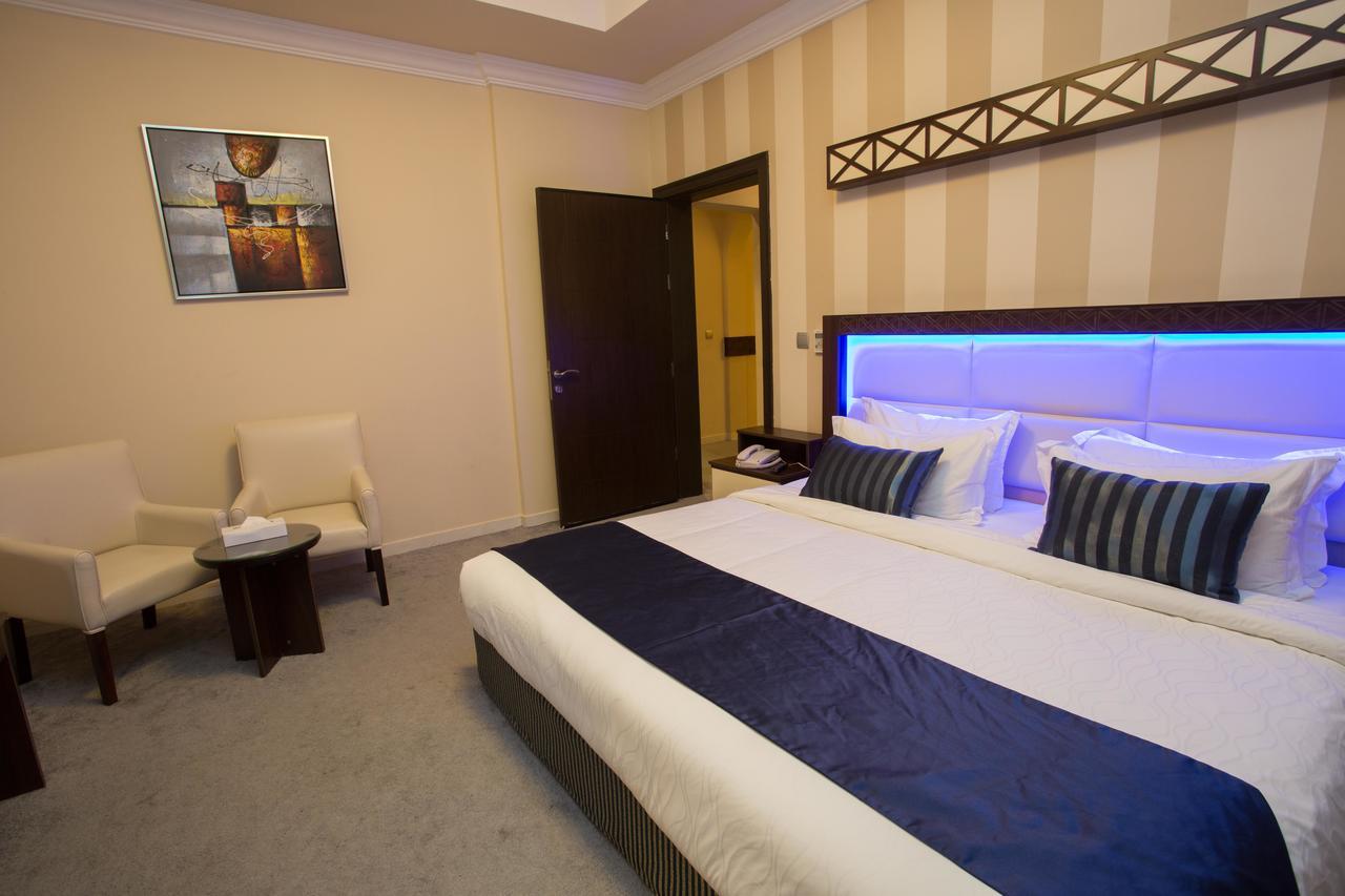 Blue Night Hotel Jeddah Bagian luar foto